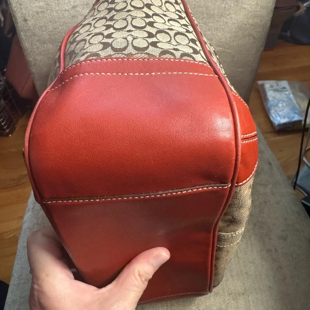 Coach - 2007 Ergo 10744 - Red/Orange Leather Trim - EXCELLENT condition - Picture 6 of 8